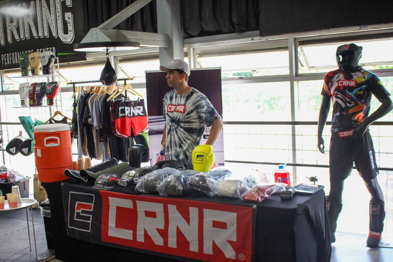 Tienda XPLORE SPORTS CR - Pop-up shop CRNR